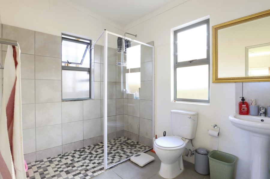 5 Bedroom Property for Sale in Darling Western Cape